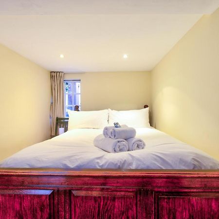 Famous House, 1 Minute From Edinburgh Castle Edimburgo Exterior foto