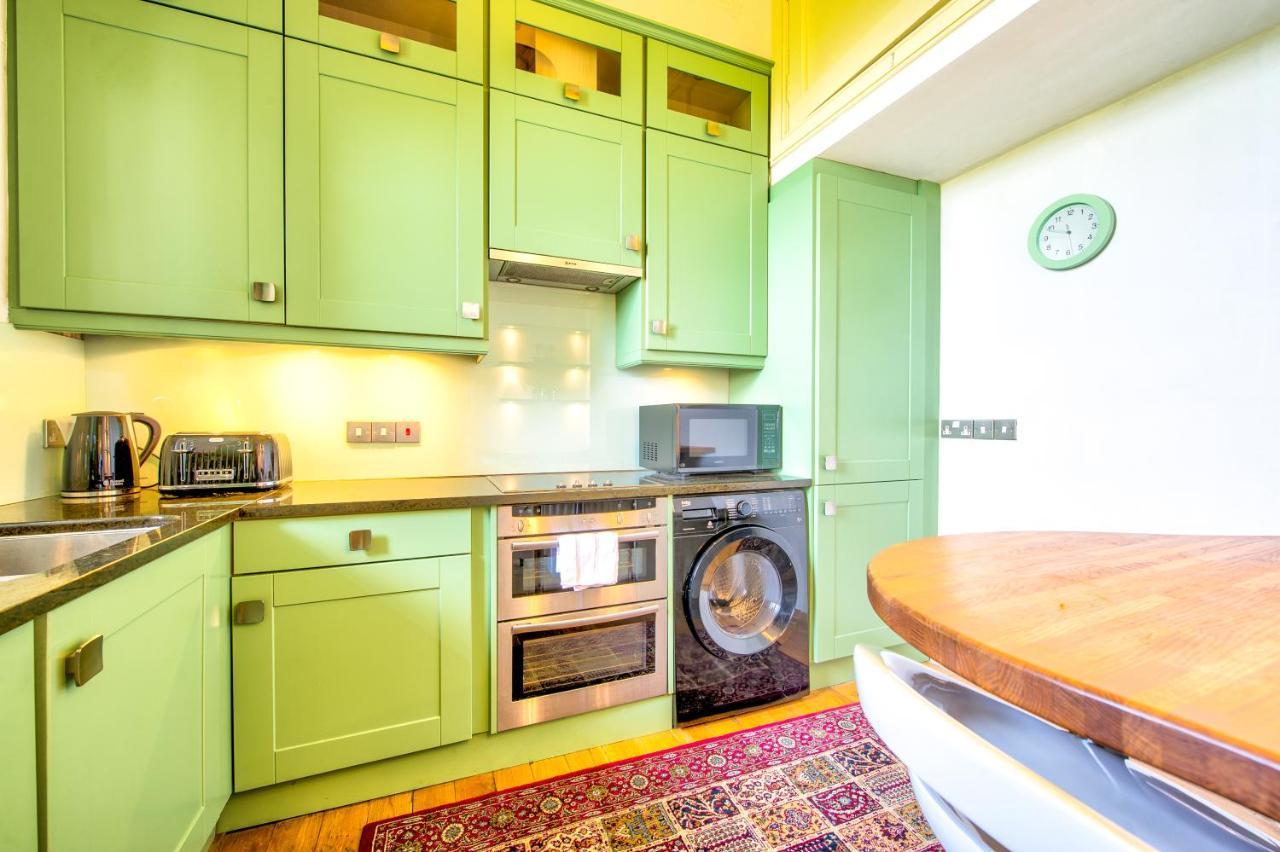 Famous House, 1 Minute From Edinburgh Castle Edimburgo Exterior foto